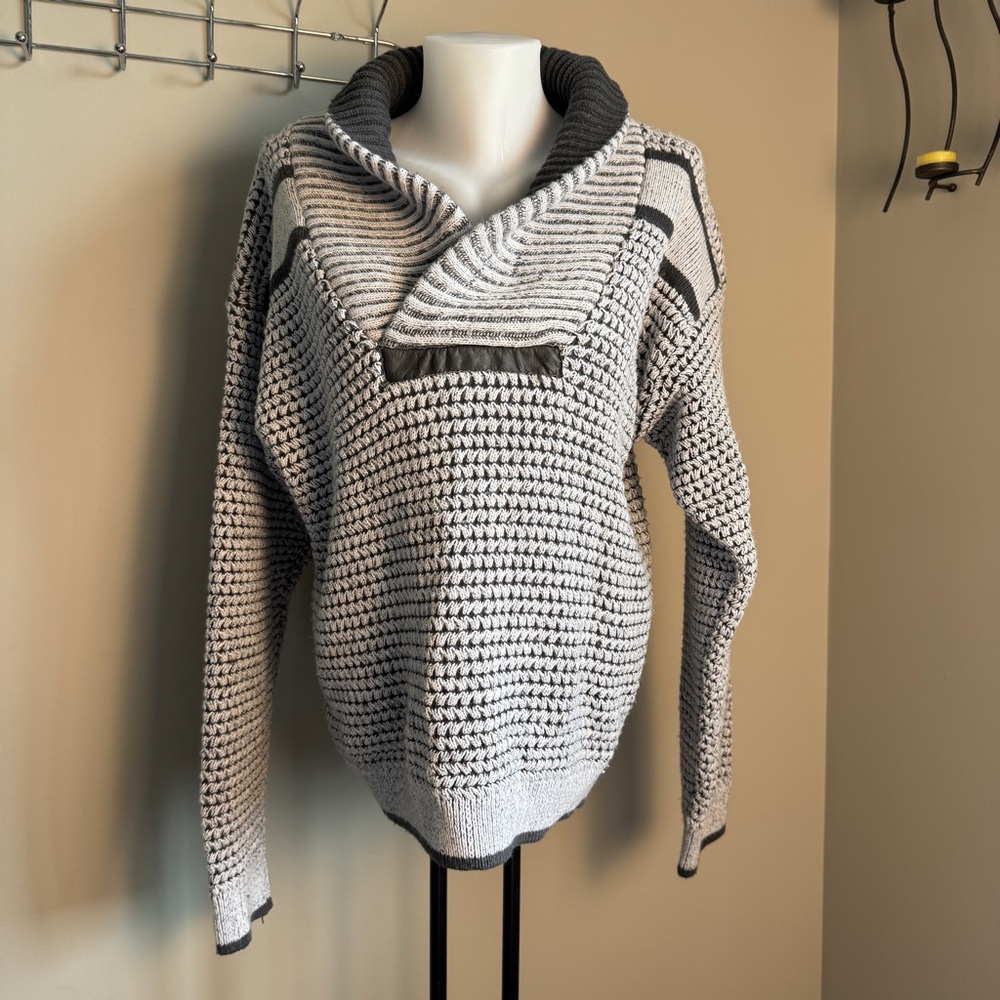 Nino Foriero Vintage Chic Shawl Collar Sweater Marled Gray‎ Size S Heavy Knit